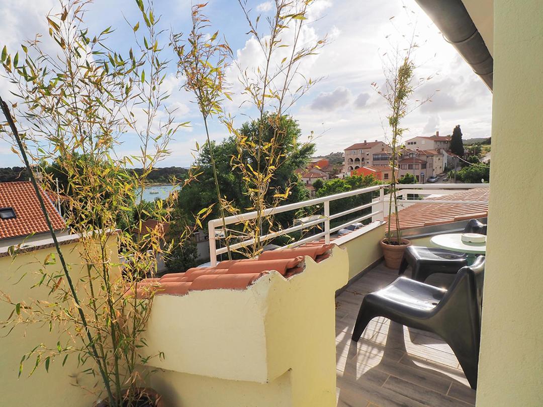 Dea Apartments Pula Zimmer foto
